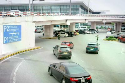 Cảng hàng không quốc tế Nội Bài điều chỉnh phương án phân làn sau phản ánh bất cập từ khách hàng