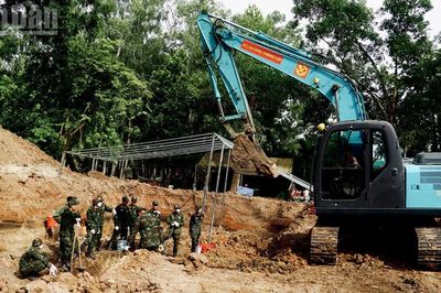 Phát hiện quy tập thêm 12 bộ hài cốt liệt sĩ tại Công viên Lê Thị Riêng