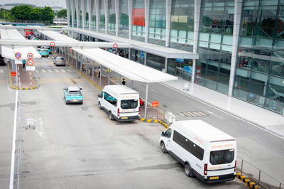 Sân bay Nội Bài điều chỉnh làn đón xe dịch vụ tại Nhà ga T1