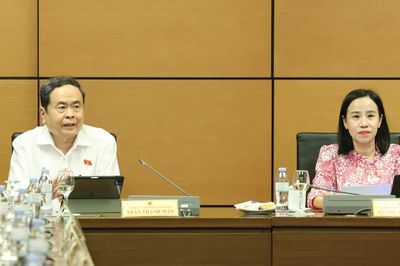 Phục vụ, hỗ trợ người dân nâng cao năng lực tự bảo vệ bằng pháp luật