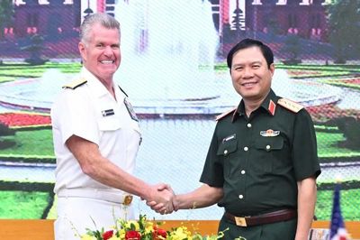 Việt Nam - Hoa Kỳ tích cực hợp tác khắc phục hậu quả chiến tranh