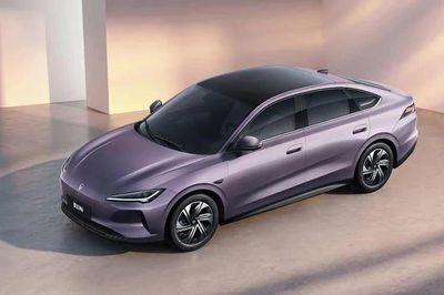 [GALLERY] Volkswagen Jetta sẽ là xe thương hiệu con năng lượng mới 'giá mềm'