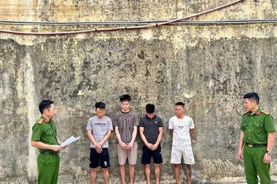 Khởi tố 4 đối tượng về tội mua bán, tổ chức sử dụng trái phép chất ma túy ở Hà Tĩnh