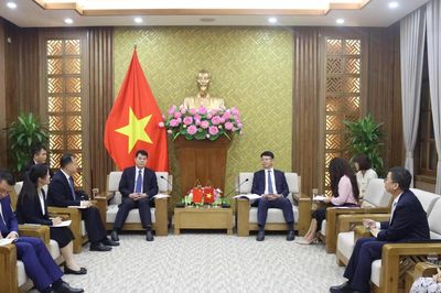 Thứ trưởng Bộ Tư pháp Nguyễn Thanh Tịnh tiếp Đoàn công tác Ban Chính pháp Khu ủy Quảng Tây, Trung Quốc