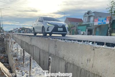 Thi công ẩu tại dự án đường 500 tỷ ở Nghệ An, đe dọa an toàn giao thông