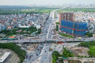 Hầm chui Cổ Linh dần lộ diện, 'chạy đà' về đích trước hạn