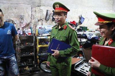 Công an cấp xã: 'Cửa luôn mở', sẵn sàng tiếp nhận và xử lý tin báo 24/7