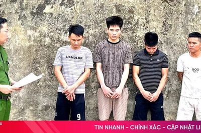 Bắt 4 đối tượng mua bán, tổ chức 'đập đá' trong nhà dân