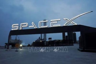 SpaceX: Doanh thu hậu IPO tăng vọt, cổ phiếu vẫn rớt giá do 'đốt tiền' cho AI