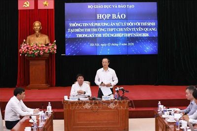 Bộ Giáo dục và Đào tạo lý giải cách xử lý khác nhau giữa sai phạm thi tại Tuyên Quang và Quảng Trị