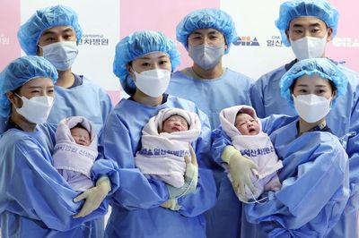Khủng hoảng bác sĩ sơ sinh tại Hàn Quốc giữa nỗ lực tăng tỷ lệ sinh