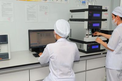Liên tiếp phát hiện thuốc giả, ngành y tế kiểm soát chất lượng như thế nào?