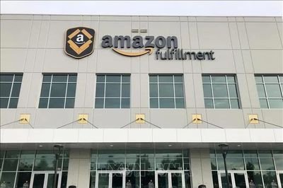Jeff Bezos đăng ký bán 15 triệu cổ phiếu Amazon