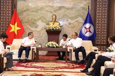 Thúc đẩy tiềm năng hợp tác trong các lĩnh vực thủy điện, năng lượng tái tạo tại Việt Nam