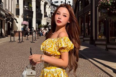 Huyền Baby đưa hai con ra nước ngoài nghỉ hè, tận hưởng cuộc sống chuẩn 'phú bà'