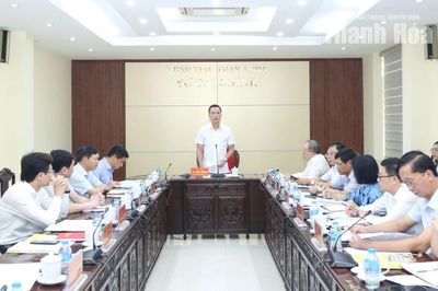 Chủ tịch UBND tỉnh Tô Anh Dũng làm việc với Sở Tài chính