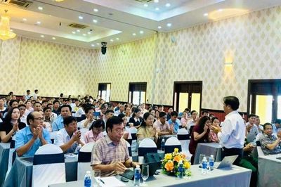 Gần 500 đại biểu tham dự tập huấn triển khai Hệ thống phần mềm quản lý nhà trường