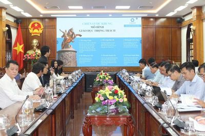 Lãnh đạo tỉnh Gia Lai làm việc với Ngân hàng TMCP Nam Á và Trường Đại học Quang Trung