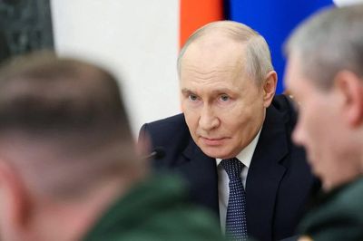 Tổng thống Vladimir Putin điều chỉnh hàng loạt vị trí chỉ huy lực lượng quân sự Nga