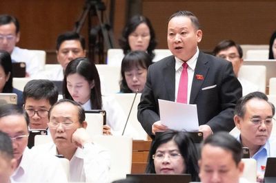 Đại biểu Quốc hội tỉnh Lào Cai Tráng A Dương đề nghị hoàn thiện cơ chế phối hợp, bảo đảm chuyển đổi số bao trùm trong sửa đổi Luật Hải quan