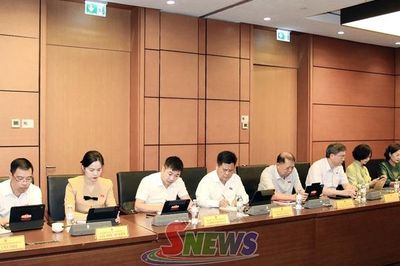 Đoàn ĐBQH tỉnh Sơn La thảo luận tổ về một số dự án luật và dự thảo nghị quyết