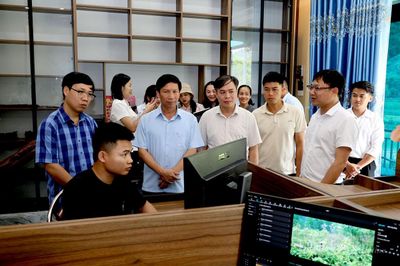 Đảng viên tiên phong chuyển đổi số