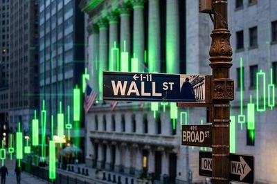 Phố Wall lập đỉnh, Nasdaq bứt phá mạnh