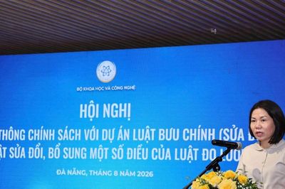 Hoàn thiện hành lang pháp lý cho kinh tế số và đổi mới sáng tạo.
