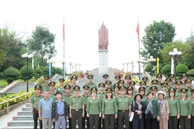 Bệnh viện 30-4 tổ chức hoạt động sinh hoạt chính trị tại tỉnh Tây Ninh