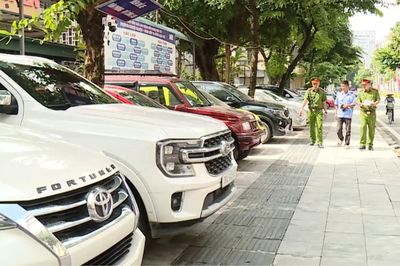 Phường Cửa Nam minh bạch hóa hoạt động trông giữ phương tiện