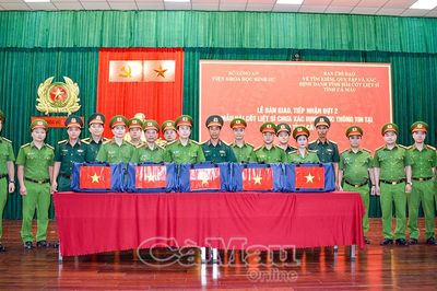 Hoàn tất bàn giao 535 mẫu sinh phẩm hài cốt liệt sĩ ra Hà Nội