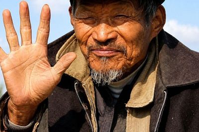Về già nằm trên giường bệnh mới hiểu: Đời người giàu hay nghèo nhất định phải có 5 điều sau