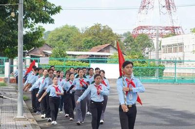 Không thể lấy danh nghĩa sáng tạo để biến tấu Nghi thức Đội