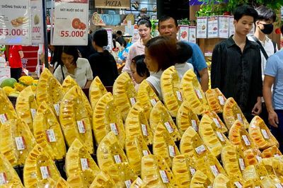 Một loại quả bán đầy chợ Việt giá rẻ bèo trở thành mặt hàng xuất khẩu chủ lực, đạt con số hàng chục triệu USD chỉ trong nửa năm
