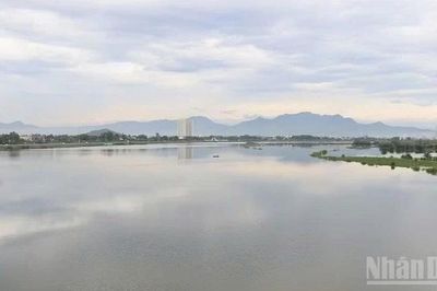 Quảng Ngãi: Vận hành thử có tải công trình đập dâng hạ lưu sông Trà Khúc đã thay đổi rõ rệt cảnh quan đô thị trung tâm tỉnh lỵ