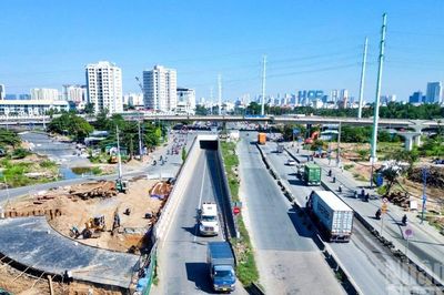 [Ảnh] Dự án nút giao 4 tầng Mỹ Thủy tiếp tục lùi tiến độ hoàn thành