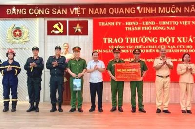 Thưởng 500 triệu đồng cho lực lượng chữa cháy tại chợ Biên Hòa