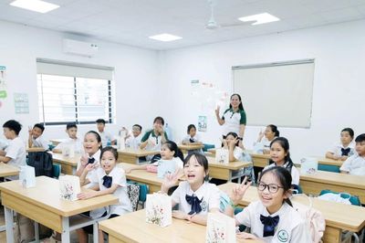 Trường Phổ thông Phùng Hưng hân hoan chào đón tân học sinh năm 2026