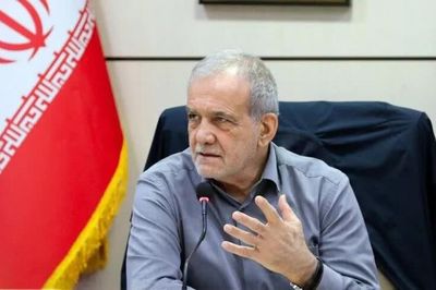 Tổng thống Iran thừa nhận khó khăn trong liên lạc với Lãnh tụ tối cao
