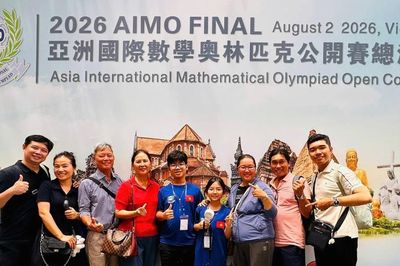 Gia đình có hai con cùng giành Huy chương Bạc AIMO quốc tế 2026