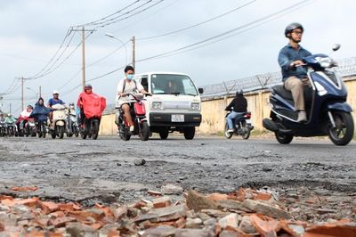 Hiện trạng tuyến đường gần sân bay Tân Sơn Nhất mở rộng 21 năm vẫn chưa xong