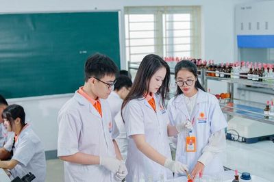 Chất lượng đào tạo đại học- chìa khóa quyết định sức hút của khối ngành sức khỏe