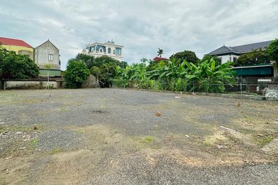 Bộ trả lời việc thửa đất nông nghiệp không giáp đường bị từ chối lên đất ở