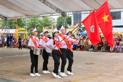 Thanh Hóa chấn chỉnh thi nghi thức Đội sau những hình ảnh gây tranh cãi