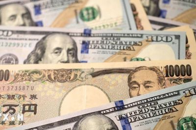 Đồng USD trước bước ngoặt do đồng yen mạnh lên và số liệu việc làm Mỹ