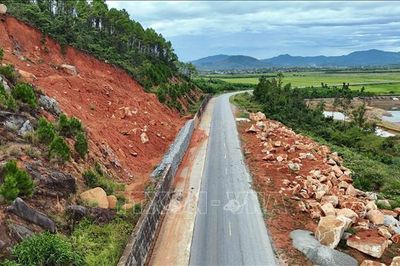 Hà Tĩnh nguy cơ sạt lở trên nhiều tuyến giao thông trước mùa mưa bão