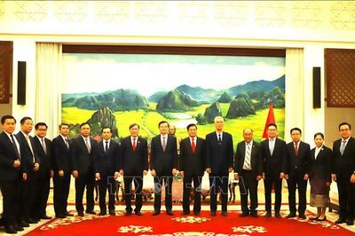Kinh nghiệm Đổi mới của Việt Nam giúp Lào xây dựng nền kinh tế độc lập, tự chủ