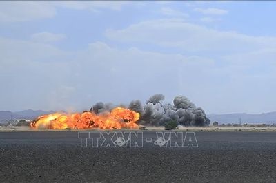 Houthi tấn công quân đội Yemen gây thương vong lớn
