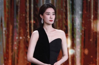 Trương Tiểu Phỉ từ vai phụ đến Ảnh hậu Kim Kê nhờ thực lực