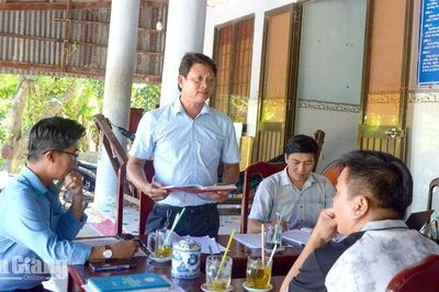 Xã Bình Sơn nỗ lực đưa bảo hiểm y tế đến từng hộ dân